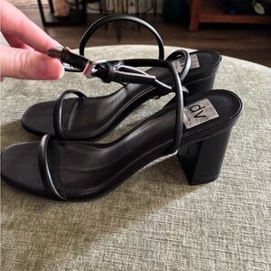 DV by Dolce Vita Black Block Heel Sandals